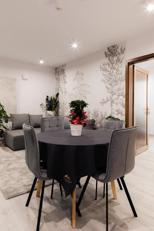 Royal Apartments & Spa Zakopane-Cyrhla エクステリア 写真