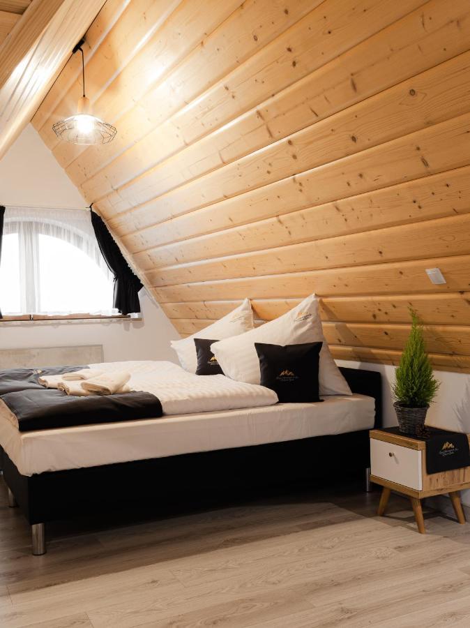 Royal Apartments & Spa Zakopane-Cyrhla エクステリア 写真