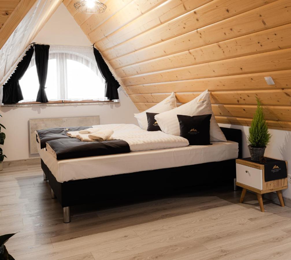 Royal Apartments & Spa Zakopane-Cyrhla エクステリア 写真