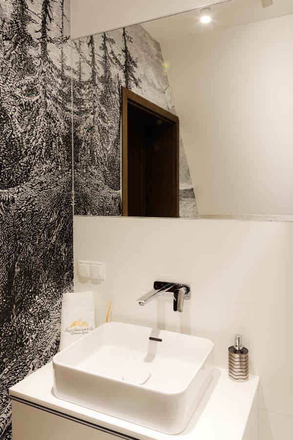 Royal Apartments & Spa Zakopane-Cyrhla エクステリア 写真