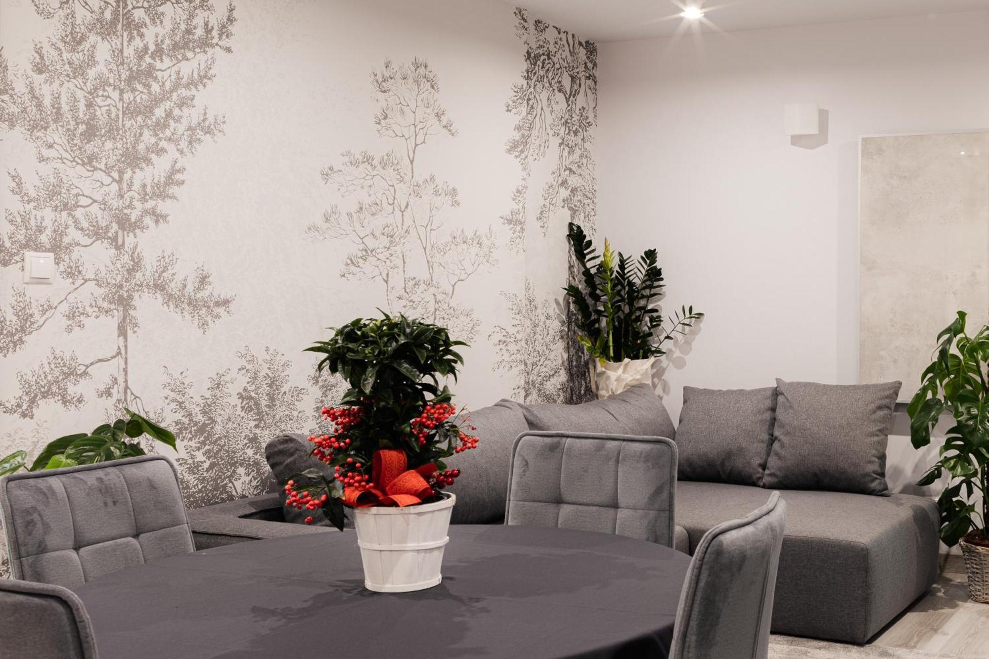 Royal Apartments & Spa Zakopane-Cyrhla エクステリア 写真